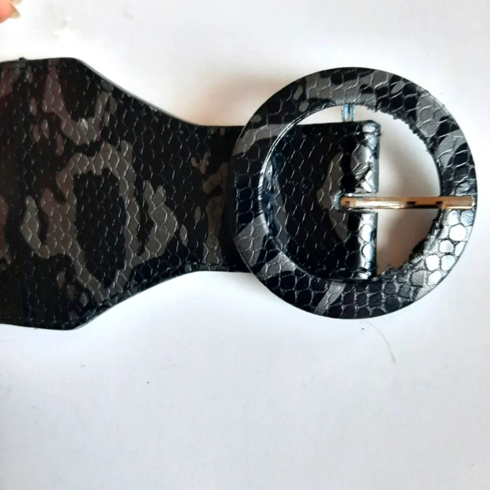 Express Ladies Belt - Picture 2 of 7